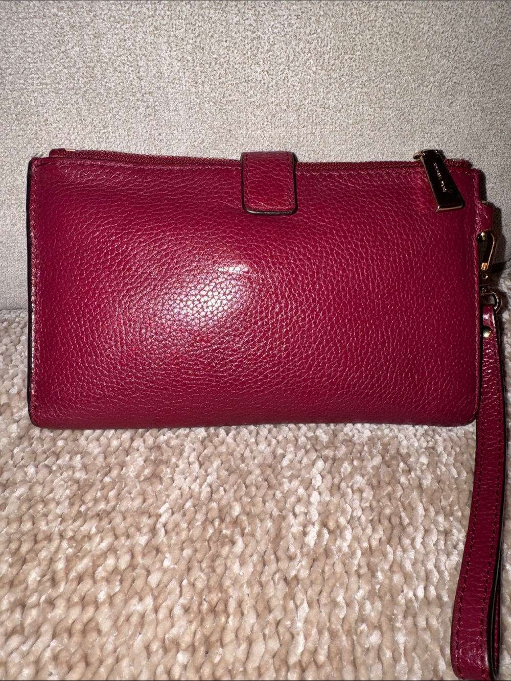 Michael Kors Raspberry Red Pebbled Leather Large Bifold Wristlet - Picture 3 of 14